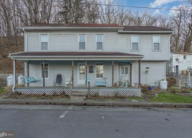 Property at 147 N 6th St, Newport, PA 17074, 4 beds, 2 baths