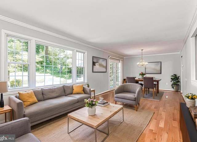 Property at 7128 Devonshire Rd, Alexandria, VA 22307, 5 beds, 3 baths
