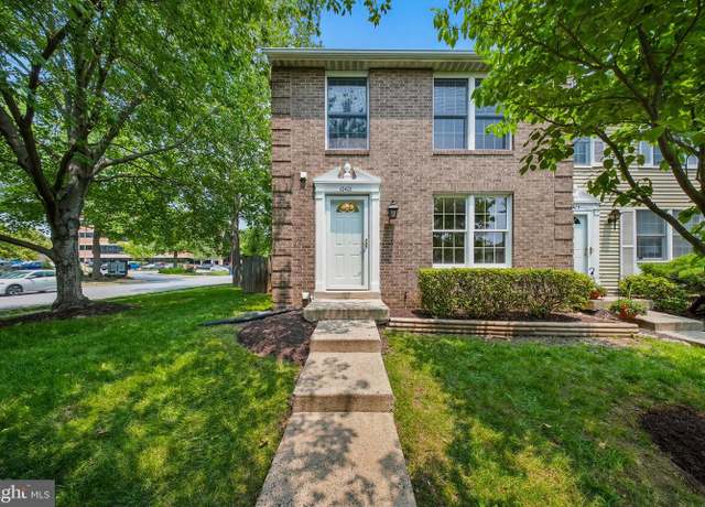 Property at 10401 Graystone Ct, Oakton, VA 22124, 3 beds, 3 baths