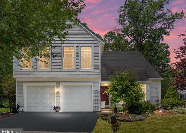 Property at 406 Deerpath Ave SW, Leesburg, VA 20175, 4 beds, 2.5 baths