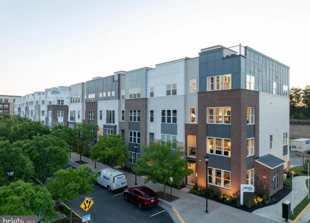 Property at 2638 Neabsco Common Pl, Woodbridge, VA 22191, 2 beds, 2.5 baths