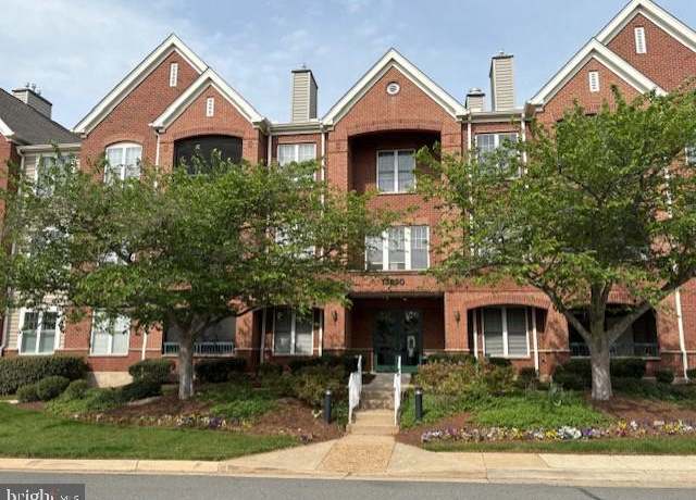 Property at 13890 Chelmsford Dr #313, Gainesville, VA 20155, 2 beds, 2 baths