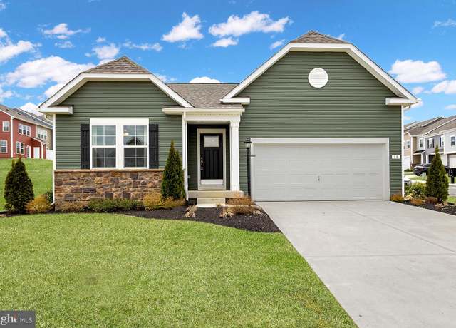 Property at 21 Stager Ave, Falling Wtrs, WV 25419, 3 beds, 3 baths