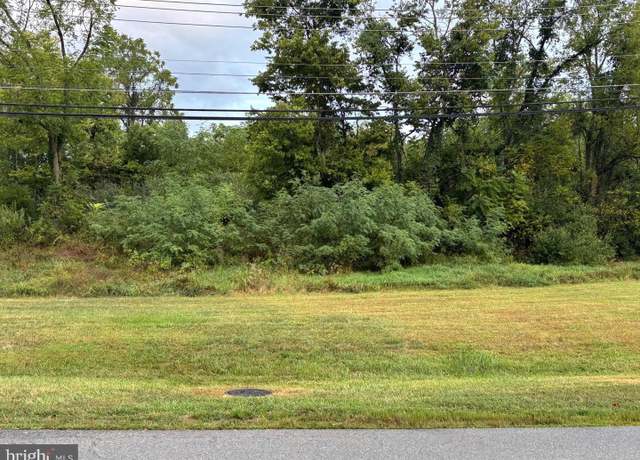 Property at 9 Murral Dr, Kearneysville, WV 25430