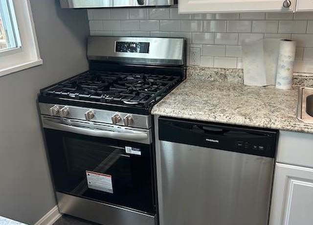 Property at 4135 Doris Ave, Baltimore, MD 21225, 3 beds, 1.5 baths