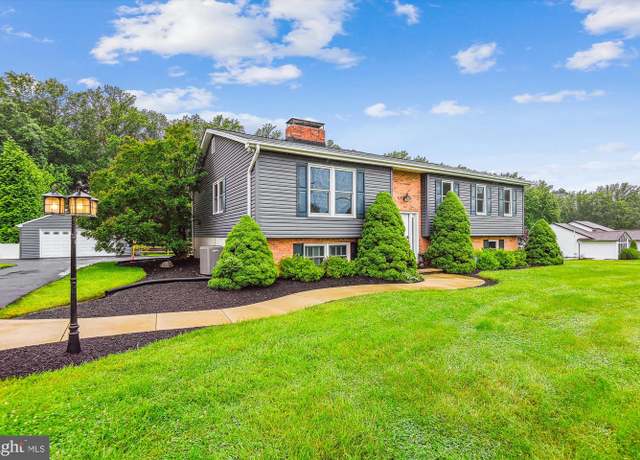 Property at 13220 Falls Rd, Cockeysville, MD 21030, 5 beds, 3 baths