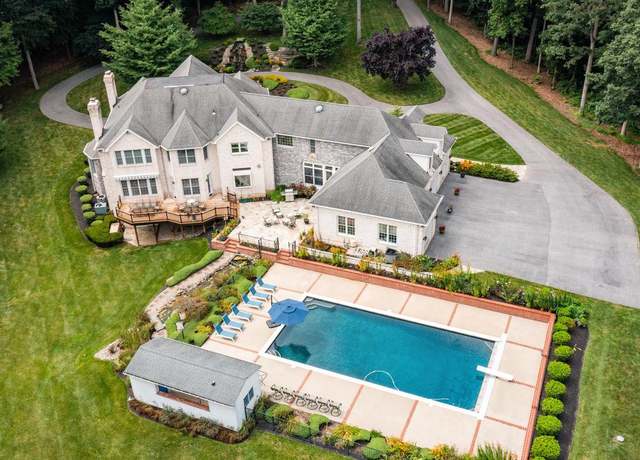 Property at 4120 Piney Grove Rd, Glyndon, MD 21071, 6 beds, 7 baths
