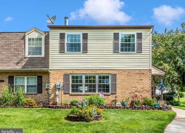 Property at 6832 Larkspur Sq, Frederick, MD 21703, 3 beds, 2.5 baths