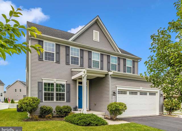 Property at 5220 Red Maple Dr, Frederick, MD 21703, 4 beds, 2.5 baths