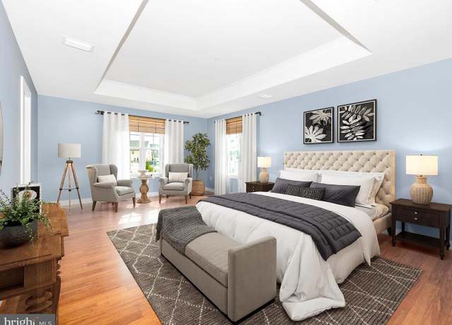 Property at 5220 Red Maple Dr, Frederick, MD 21703, 4 beds, 2.5 baths