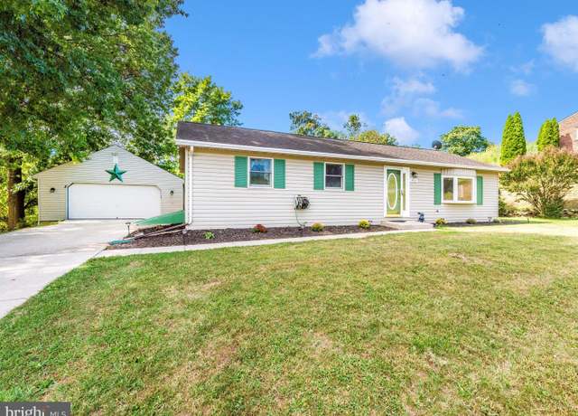 Property at 912 E F St, Brunswick, MD 21716, 3 beds, 2.5 baths