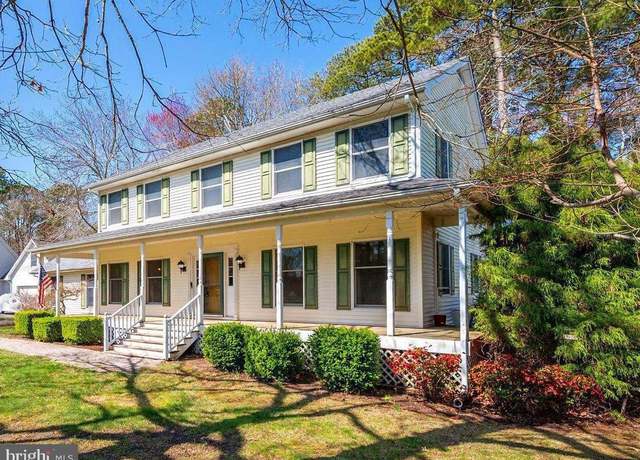 Property at 10133 Queens Cir, Ocean City, MD 21842, 4 beds, 2.5 baths