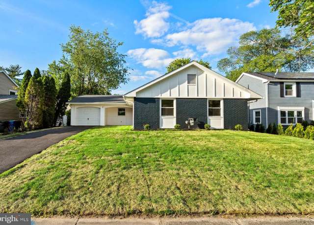 Property at 9 Pensdale Ln, Willingboro, NJ 08046, 3 beds, 2 baths
