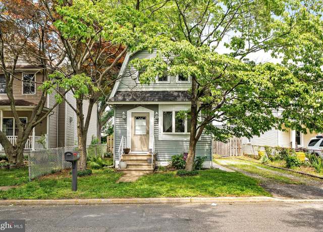 Property at 32 Victoria Ave, Hamilton, NJ 08610, 3 beds, 1 bath