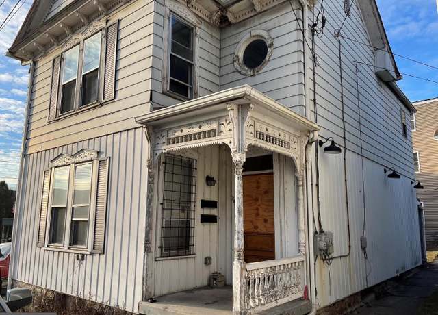 Property at 10 S Grand St, Lewistown, PA 17044, 4 beds, 2 baths