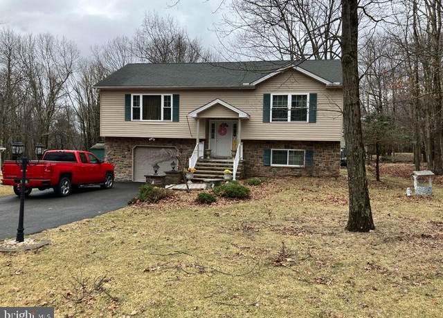 Property at 155 Motega Dr, Albrightsville, PA 18210, 3 beds, 2 baths