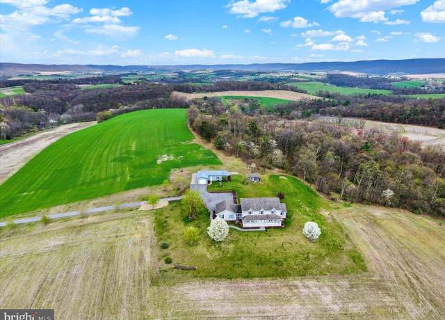 Property at 740 Pumpkin Ctr, Klingerstown, PA 17941, 4 beds, 3.5 baths