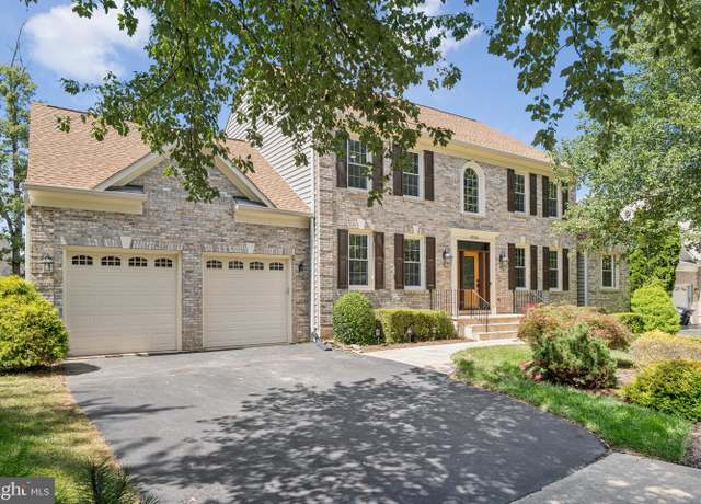Property at 43116 Belgreen Dr, Ashburn, VA 20147, 5 beds, 3.5 baths