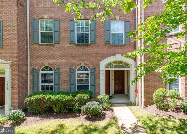 Property at 2703 Sheffield Hill Way, Woodbridge, VA 22191, 3 beds, 2.5 baths