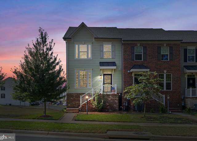 Property at 18060 Red Cedar Rd, Dumfries, VA 22026, 3 beds, 2.5 baths