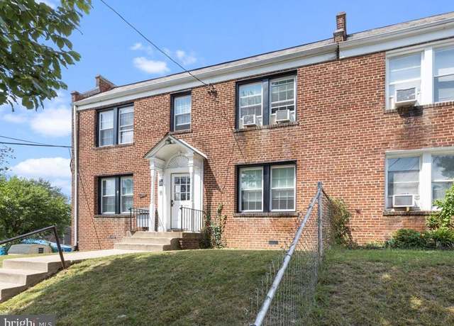 Property at 305 34th St SE, Washington, DC 20019, 8 beds, 4 baths