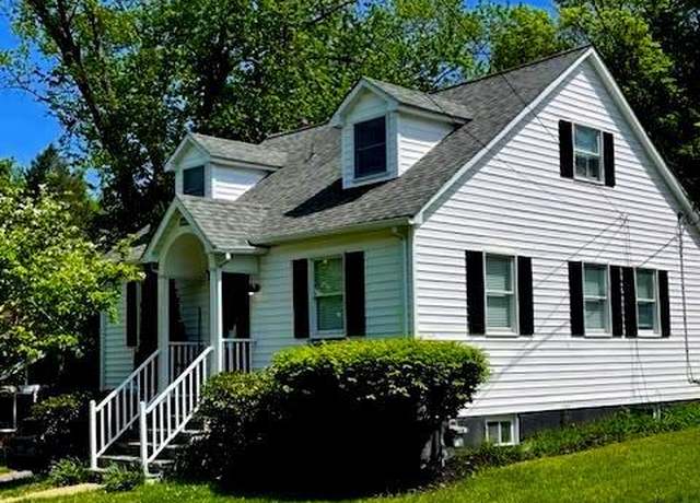 Property at 3999 College Ave, Ellicott City, MD 21043, 4 beds, 1.5 baths