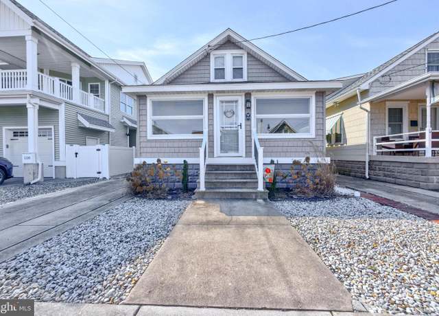 Property at 118 E Columbine Ave, Wildwood, NJ 08260, 5 beds, 2 baths