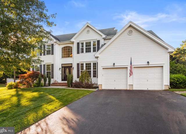 Property at 16 Nelson Dr, Barnegat, NJ 08005, 4 beds, 3 baths