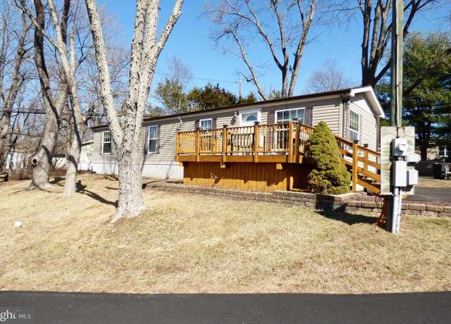 Property at 165 Roeder Ln, Sellersville, PA 18960, 2 beds, 1 bath