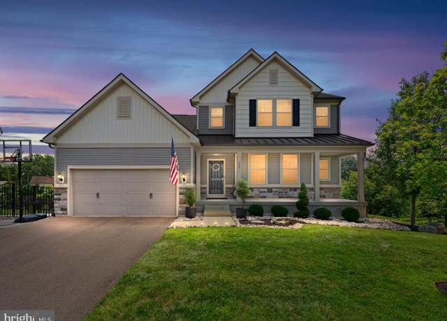 Property at 130 Wiltshire Ln, Warminster, PA 18974, 6 beds, 4.5 baths