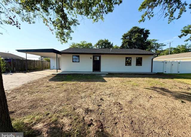 Property at 23 Flower Ln, Levittown, PA 19055, 3 beds, 2 baths