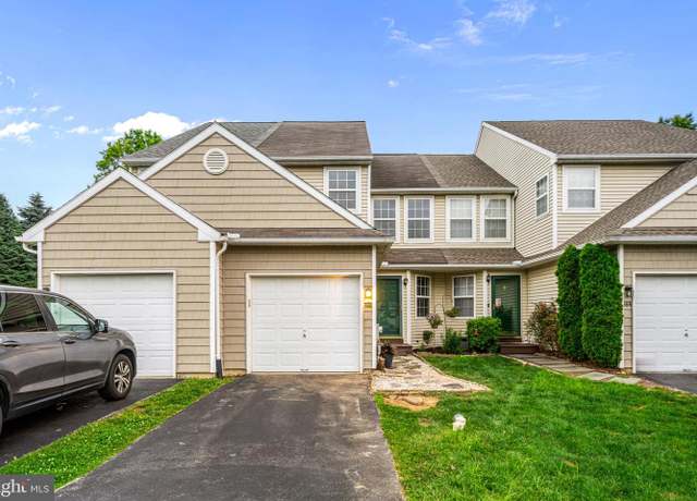 Property at 388 Gavin Dr, Coatesville, PA 19320, 3 beds, 2.5 baths