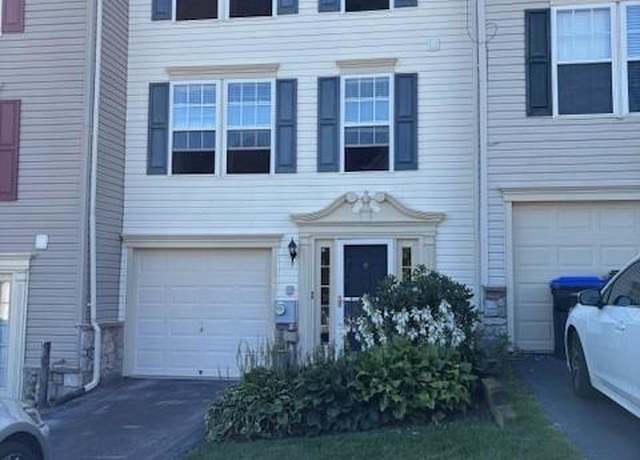 Property at 158 Maple Ave #31, Coatesville, PA 19320, 3 beds, 2.5 baths