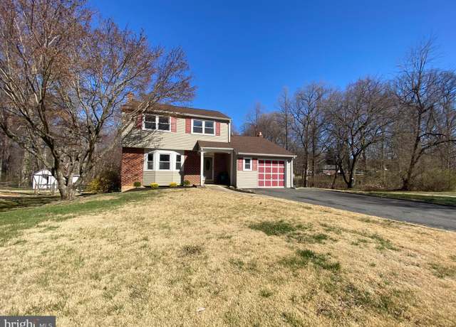 Property at 42 Winding Way, Upper Chichester, PA 19061, 3 beds, 1.5 baths
