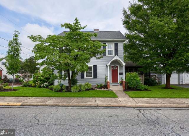 Property at 47 Union Ave, New Holland, PA 17557, 4 beds, 1.5 baths
