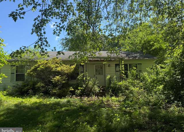 Property at 17227 Mount Airy Rd, Shrewsbury, PA 17361, 3 beds, 2 baths