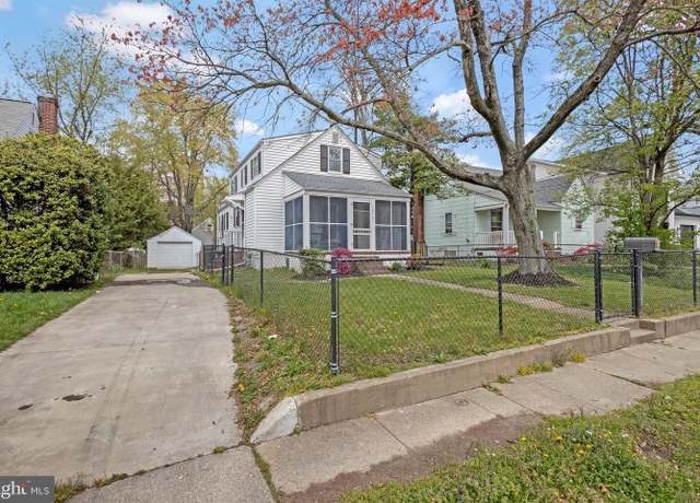 Property at 1013 17th St S, Arlington, VA 22202, 3 beds, 2 baths