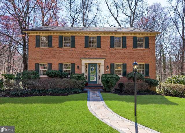 Property at 1631 Courtland Rd, Alexandria, VA 22306, 4 beds, 2.5 baths