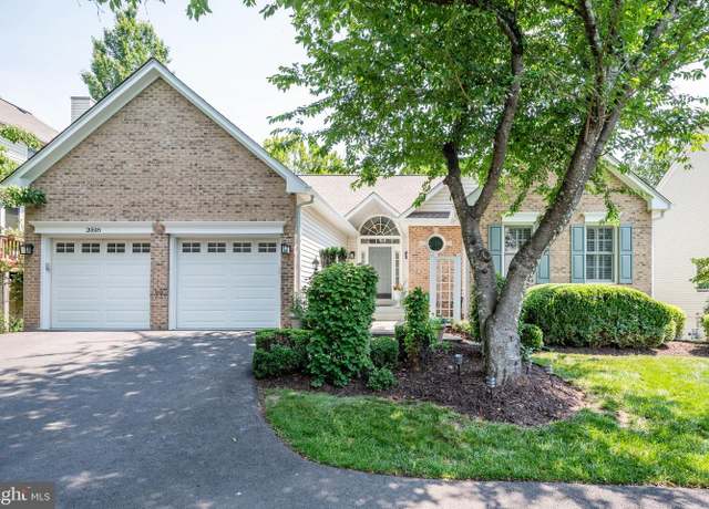 Property at 20518 Swecker Farm Pl, Sterling, VA 20165, 3 beds, 2 baths