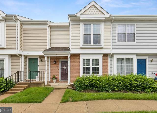 Property at 71 Sudbury Sq, Sterling, VA 20164, 2 beds, 1.5 baths