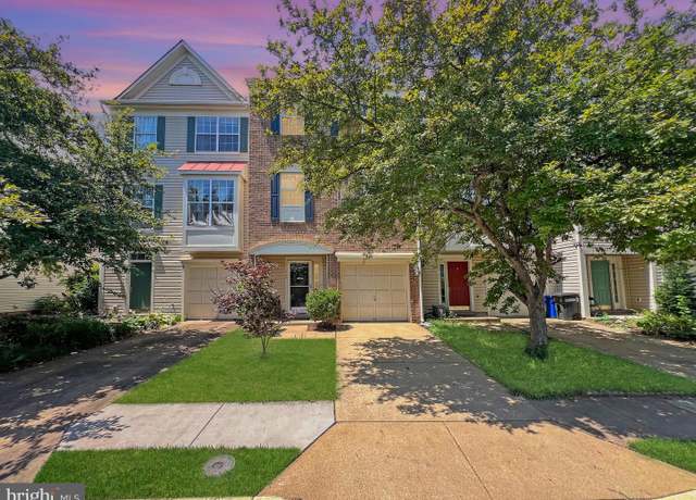 Property at 21929 Thompson Sq, Sterling, VA 20166, 3 beds, 3 baths