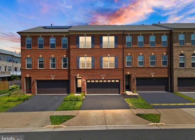 Property at 15964 Lowdermilk Pl, Haymarket, VA 20169, 4 beds, 3.5 baths