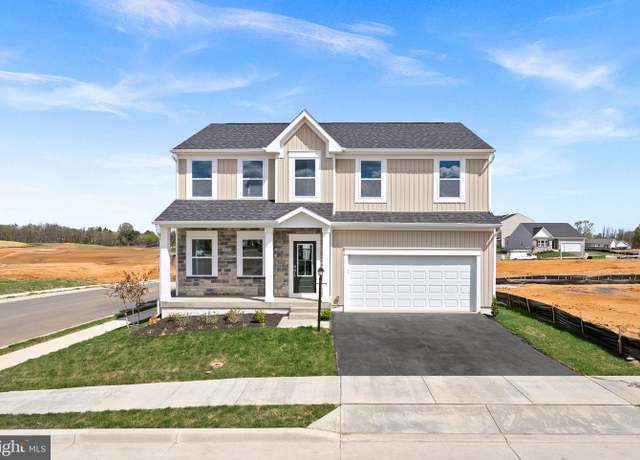 Property at 102 Monroe Ave, Ranson, WV 25438, 4 beds, 3 baths