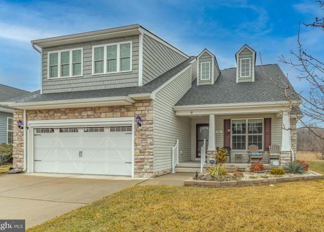 Property at 92 Casselberry Ln, Dover, DE 19904, 3 beds, 2.5 baths