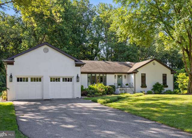 Property at 1075 Carriage Hill Pkwy, Annapolis, MD 21401, 5 beds, 3.5 baths