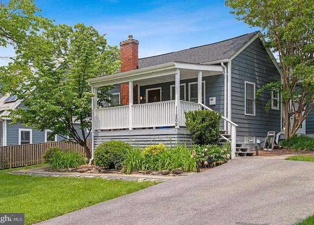 Property at 11209 Upton Dr, Kensington, MD 20895, 3 beds, 3 baths
