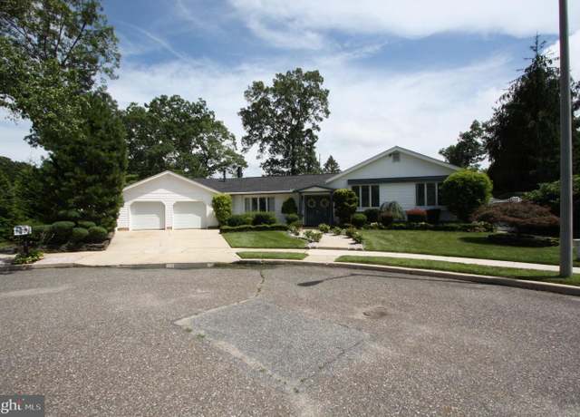 Property at 1 Arc Ct, Absecon, NJ 08201, 3 beds, 3 baths