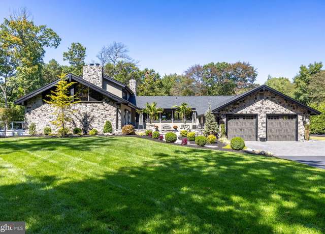 Property at 617 Union Mill Rd, Mount Laurel, NJ 08054, 4 beds, 2.5 baths