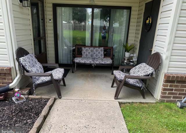 Property at 406 Downing Ct, Westampton, NJ 08060, 2 beds, 2 baths