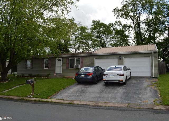Property at 19 E Locust Ln, New Oxford, PA 17350, 3 beds, 1 bath
